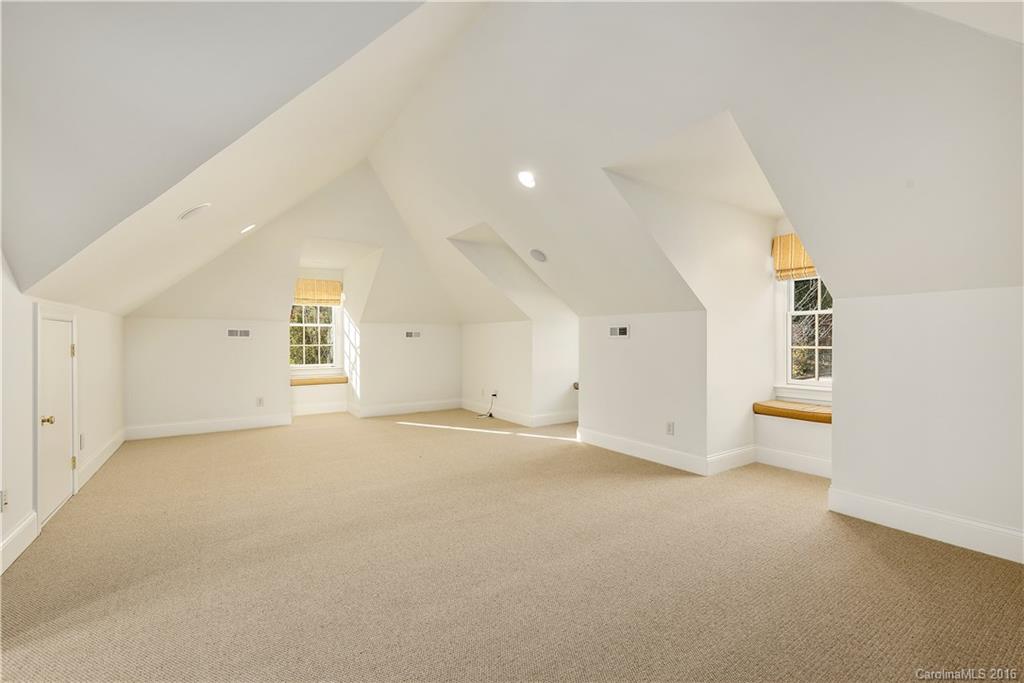 3900 Foxcroft Road Charlotte, NC 28211 - Photo 19 of 21 Gallery Image 19