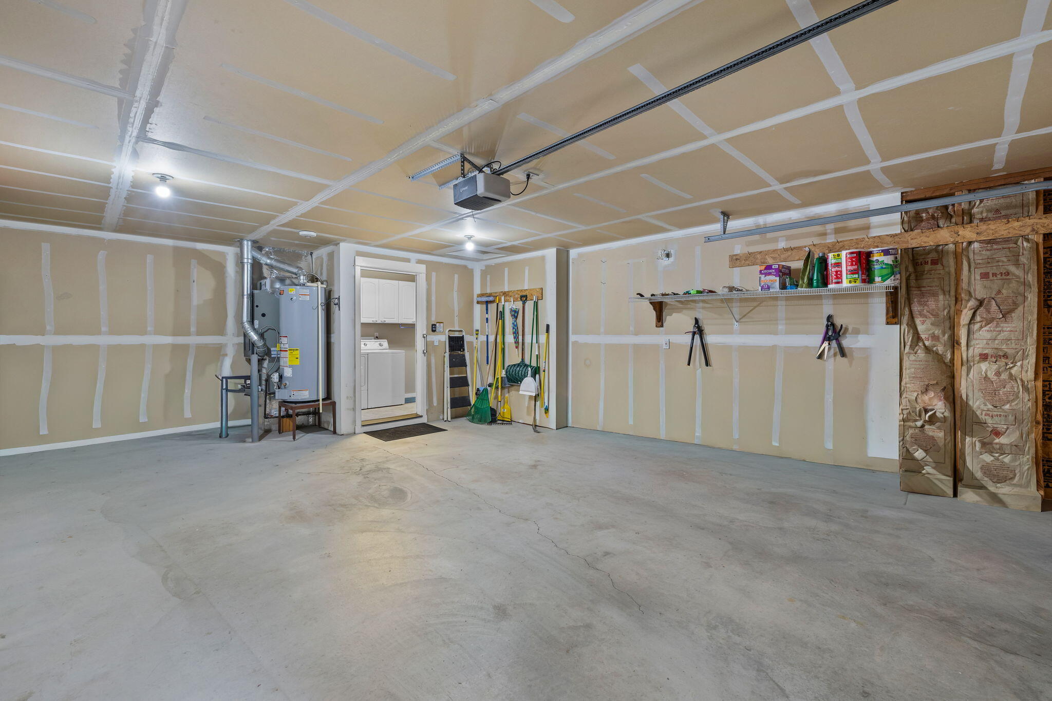 3626 Southwest 29th Street Redmond, OR 97756 - Photo 24 of 31 tidy garage
