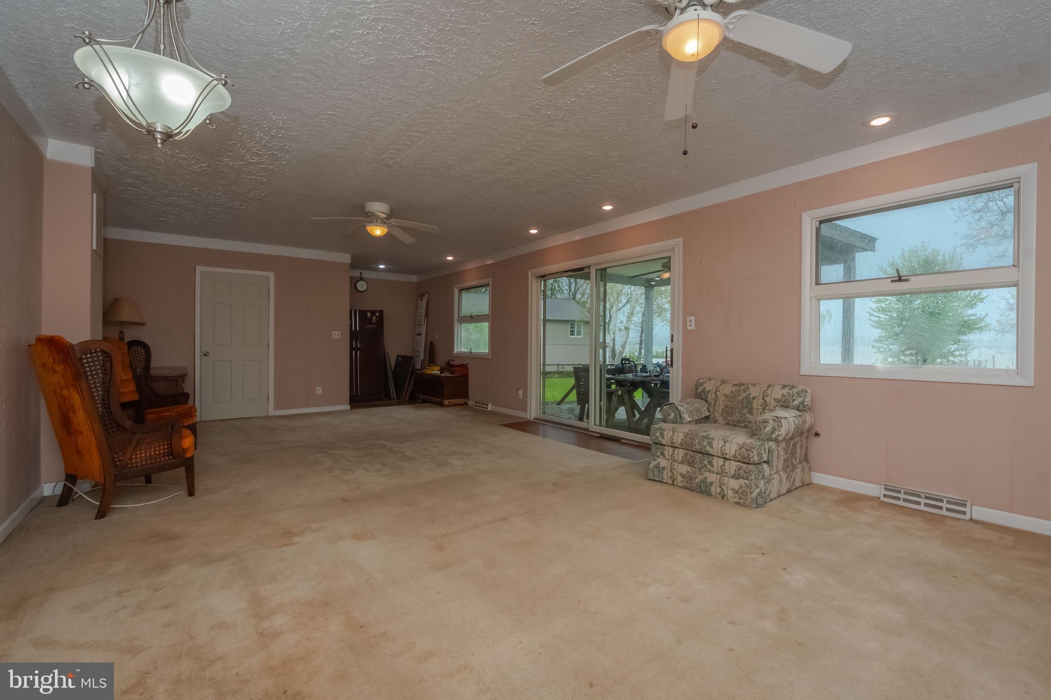 7048 Greenbank Road Middle River, MD 21220 - Photo 21 of 48