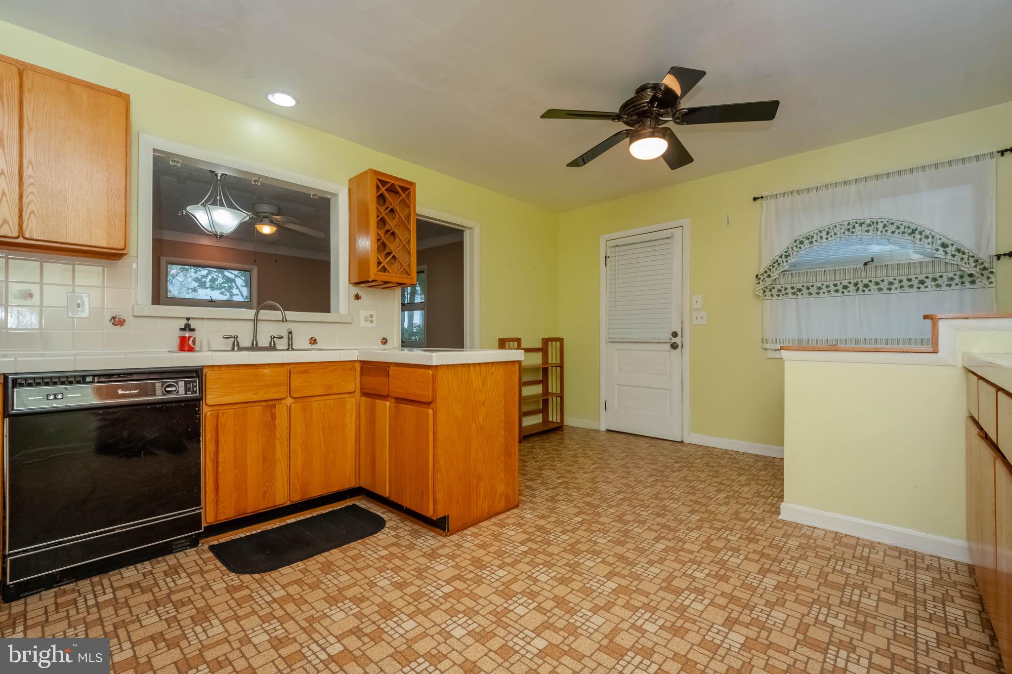 7048 Greenbank Road Middle River, MD 21220 - Photo 23 of 48