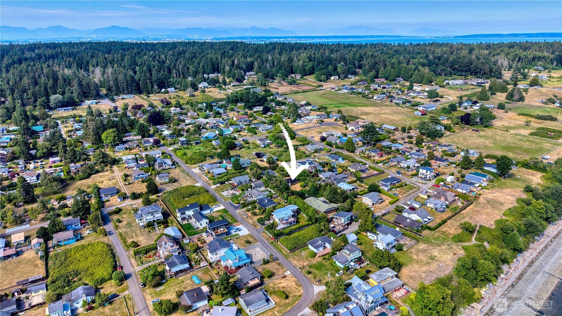 623 Roberts Dr Point Point Roberts, WA 98281 - Photo 32 of 34 Gallery Image 32
