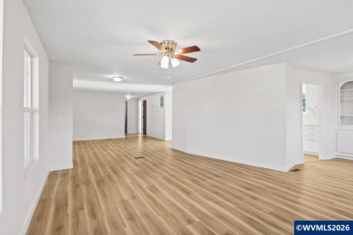 3100 Turner Road Southeast, Unit 220 Salem, OR 97302 - Photo 3 of 29 Gallery Image 3