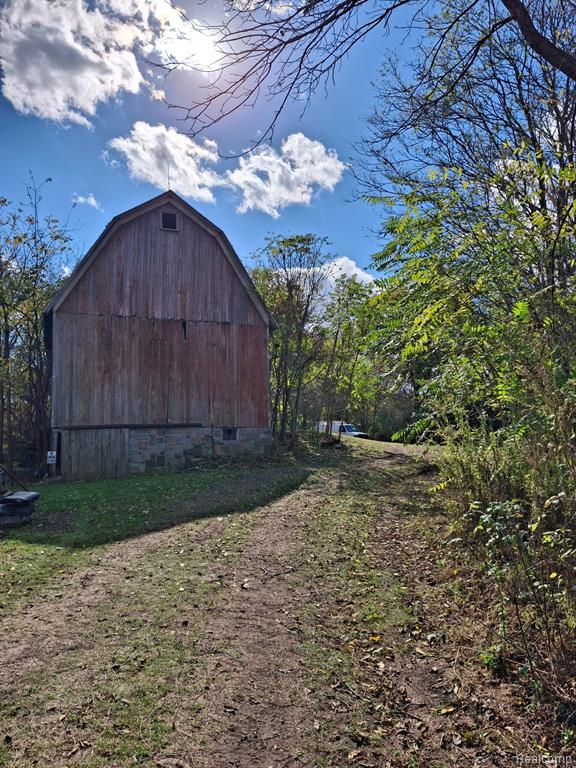 13278 9 Mile Road South Lyon, MI 48178 - Photo 31 of 56