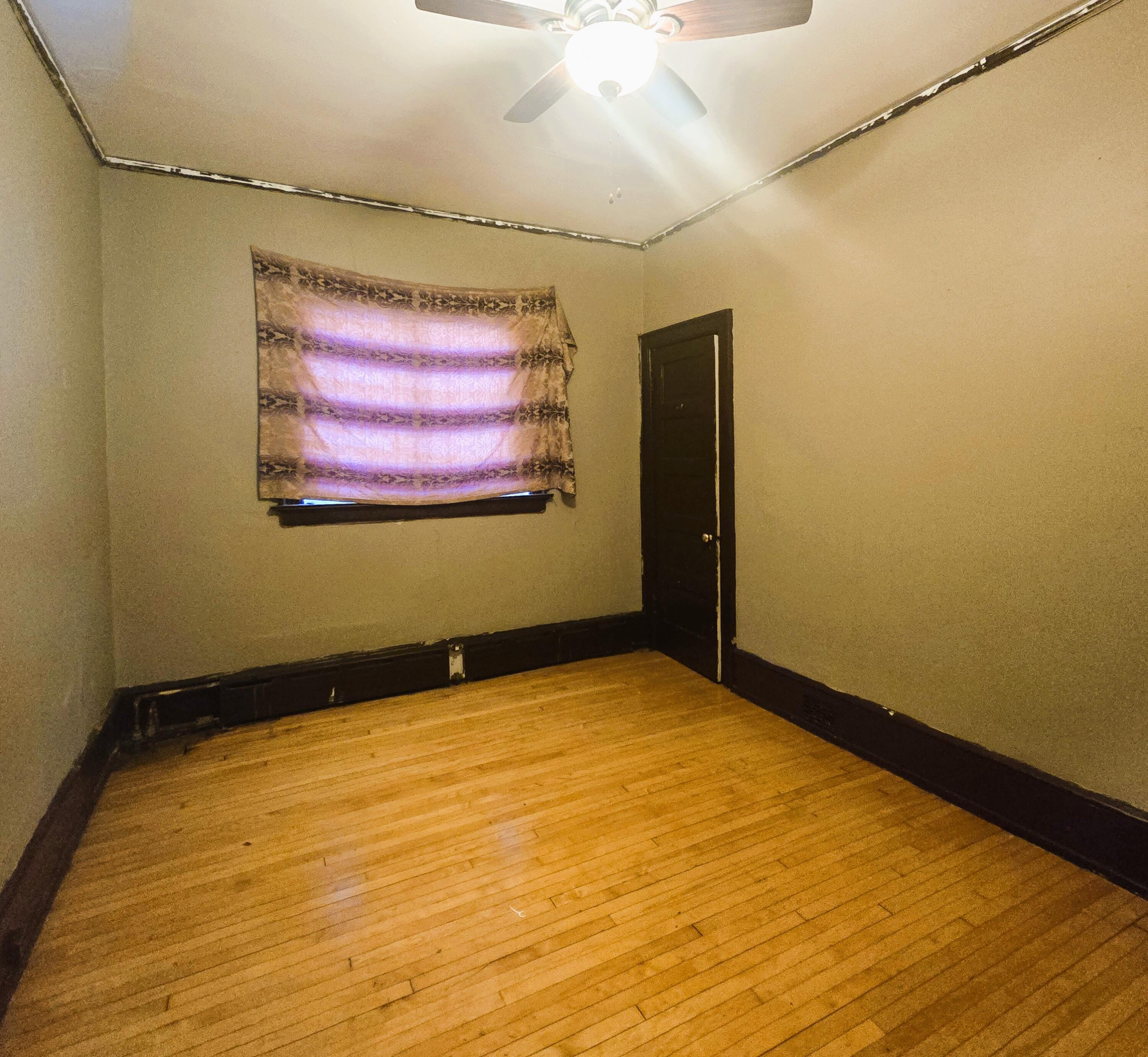 930 North 34th Street, Unit 932 Milwaukee, WI 53208 - Photo 18 of 34 1st flr bdrm