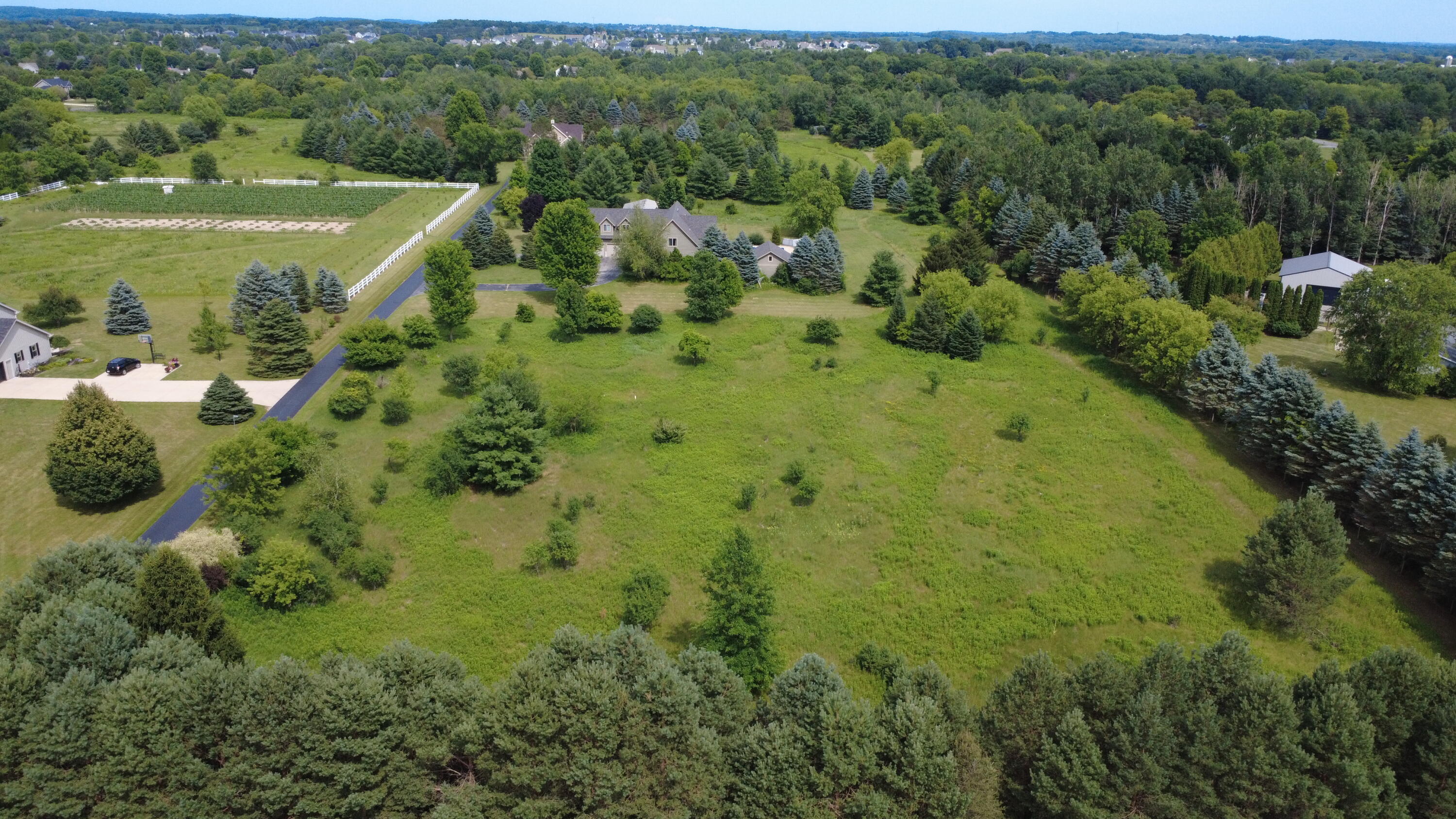 W287N8810 Center Oak Road Merton, WI 53029 - Photo 9 of 70 Aerial View