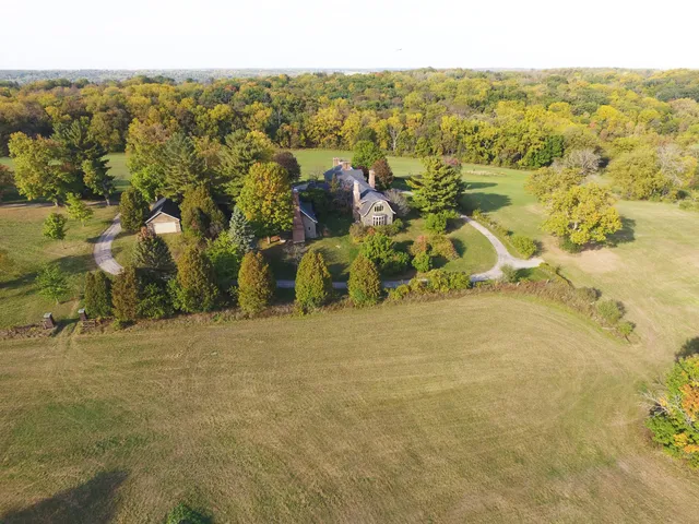 $887,740 | W3630 Snake Road, Lake Geneva, WI 53147