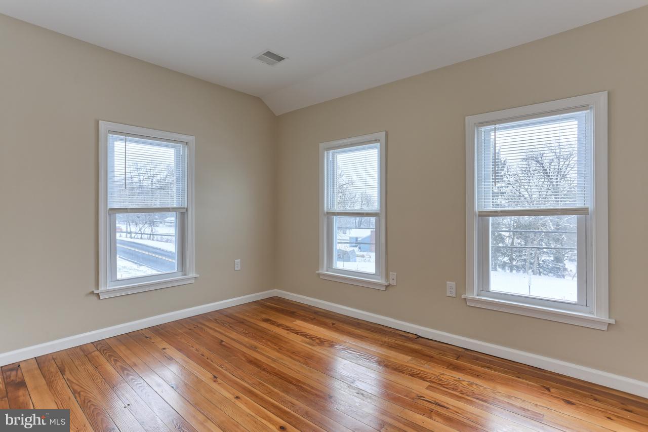 4678 Ridge Road Elizabethtown, PA 17022 - Photo 14 of 26 Gallery Image 14