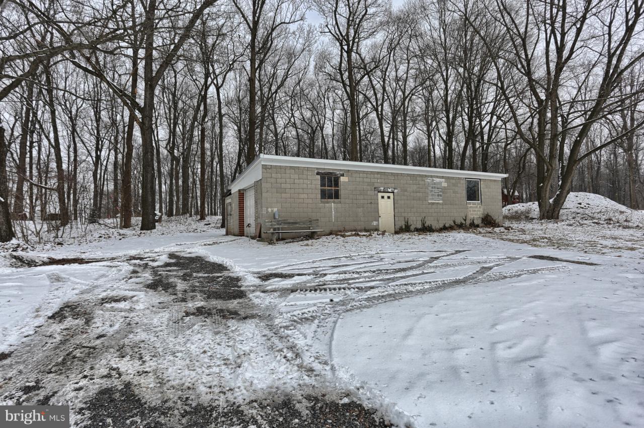 4678 Ridge Road Elizabethtown, PA 17022 - Photo 20 of 26 Gallery Image 20