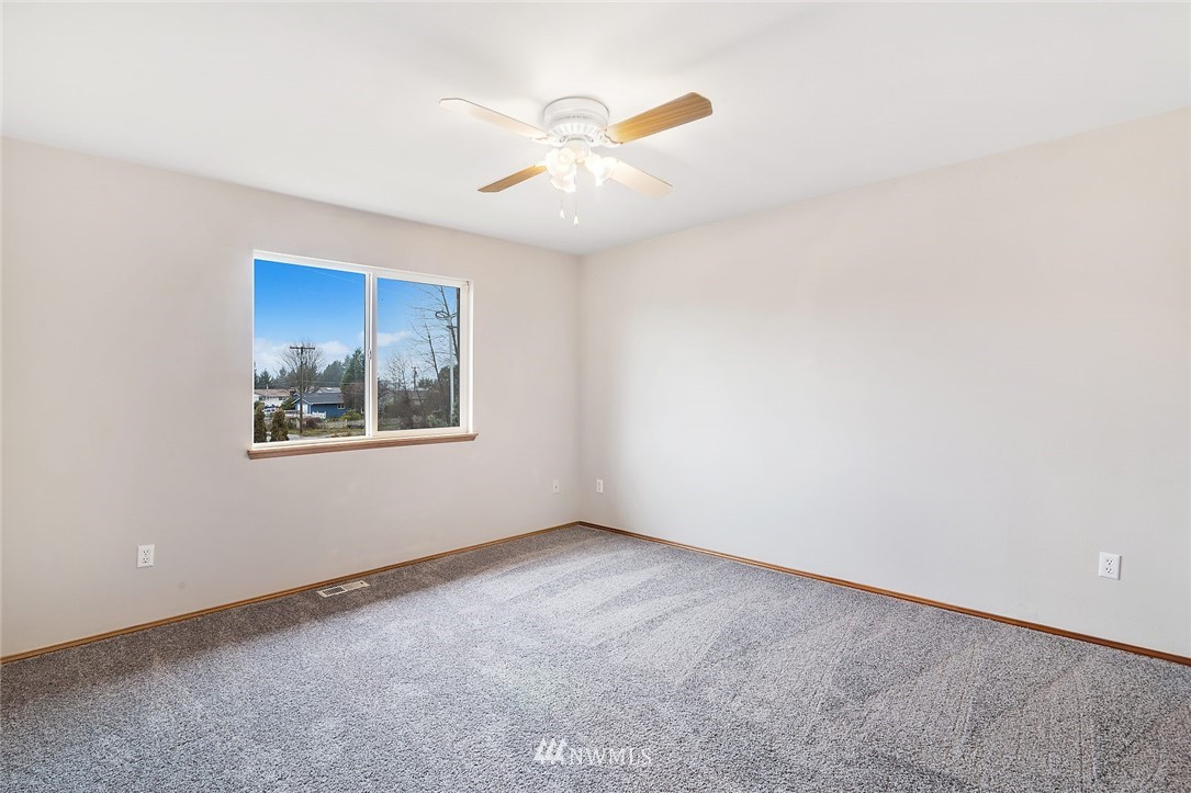 2019 Queen Avenue Northeast Renton, WA 98056 - Photo 14 of 18 Gallery Image 14