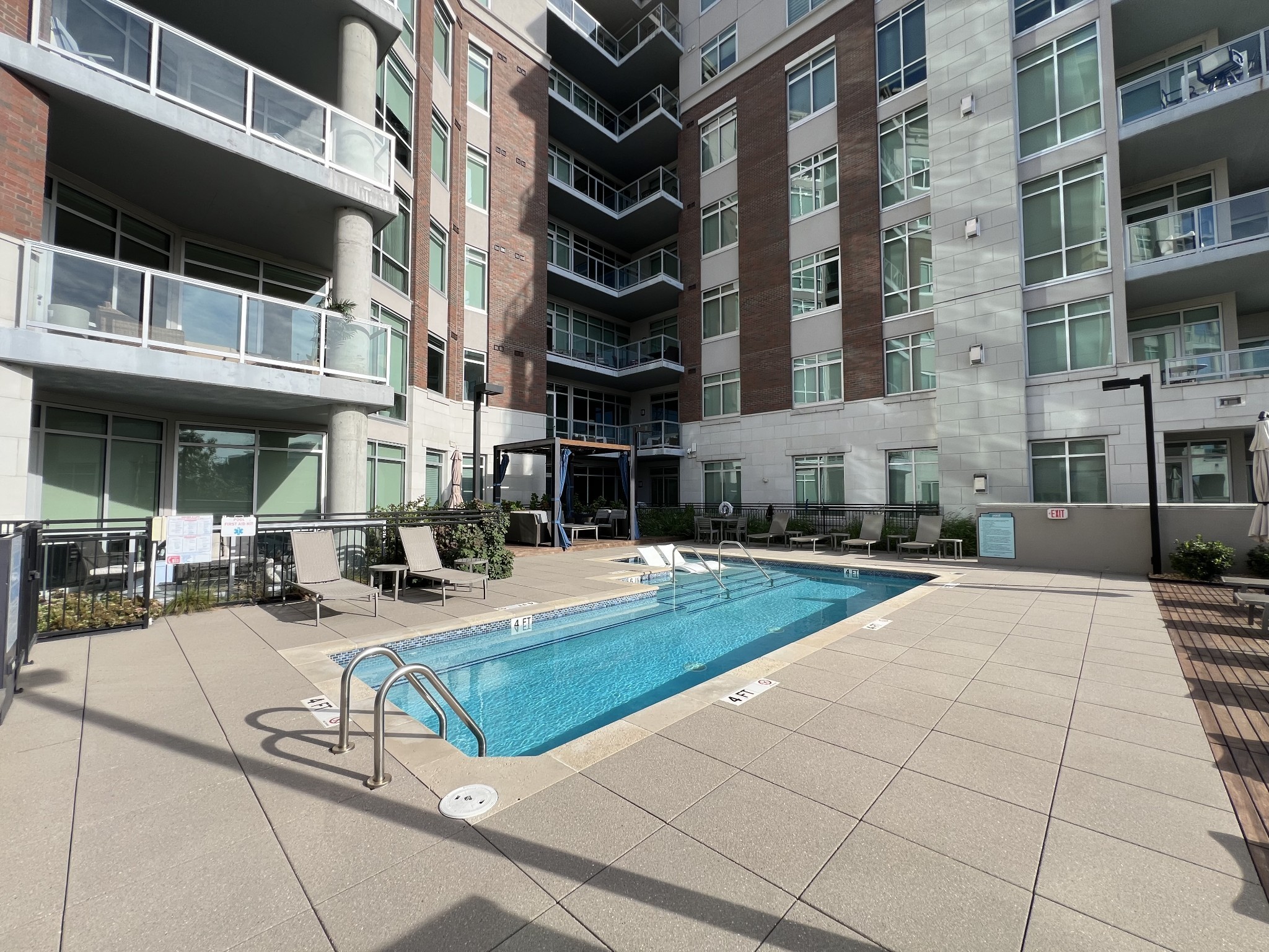 20 Rutledge Street, Unit 704 Nashville, TN 37210 - Photo 2 of 40