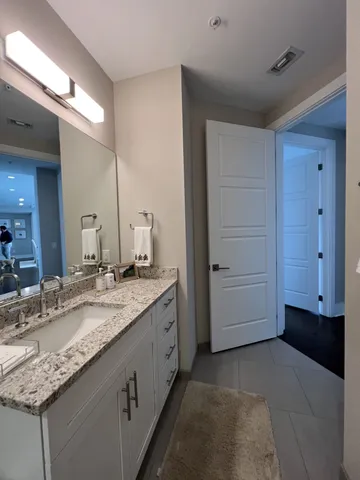 $4,150 | 20 Rutledge Street, Unit 704, Nashville, TN 37210