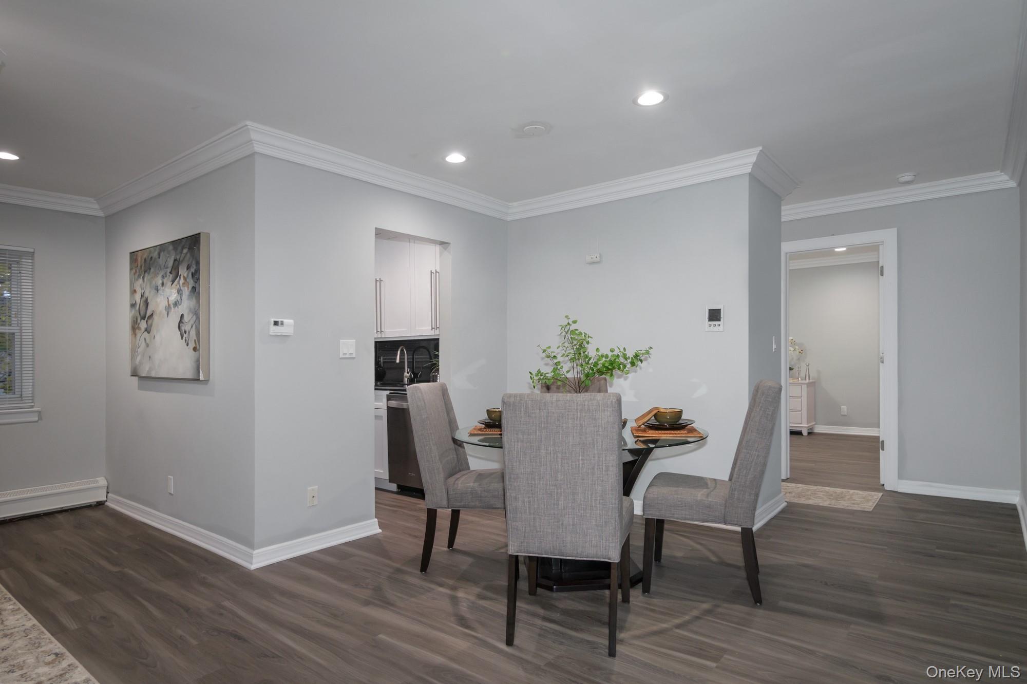92 South Clinton Avenue, Unit 7F Bay Shore, NY 11706 - Photo 5 of 8