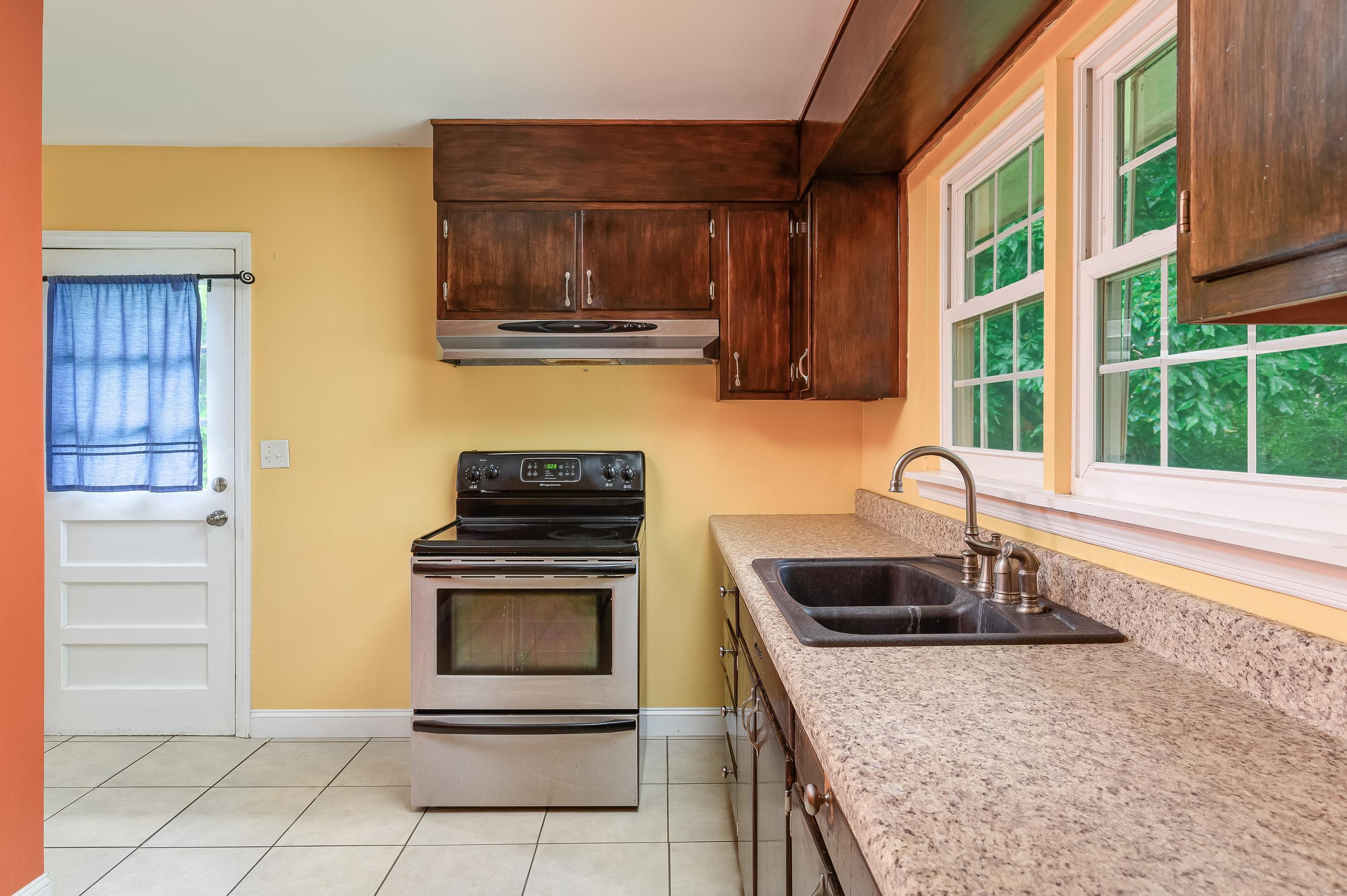 6627 Holder Road Harrison, TN 37341 - Photo 20 of 29 Kitchen