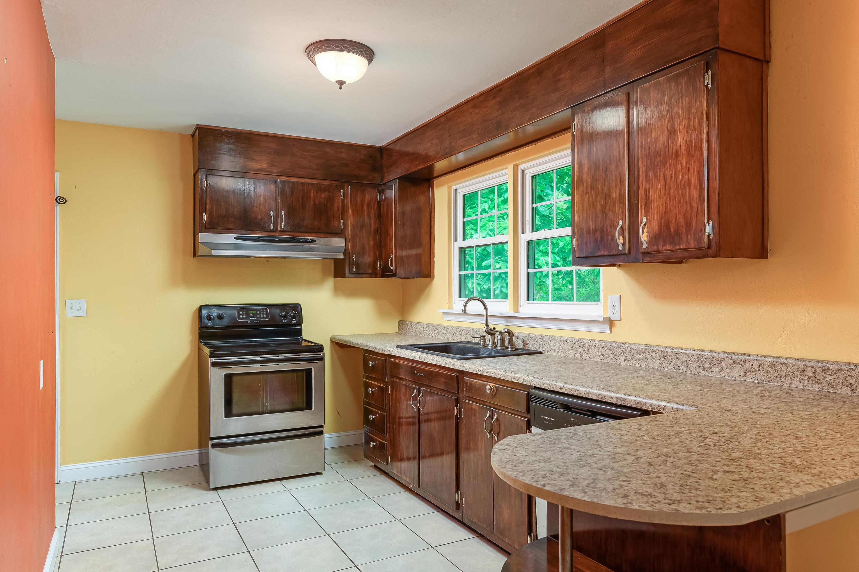 6627 Holder Road Harrison, TN 37341 - Photo 21 of 29 Kitchen