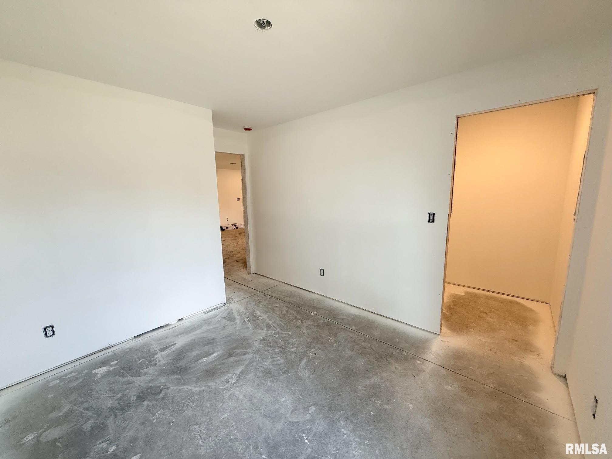 2264 Chestnut Street Quincy, IL 62301 - Photo 11 of 13
