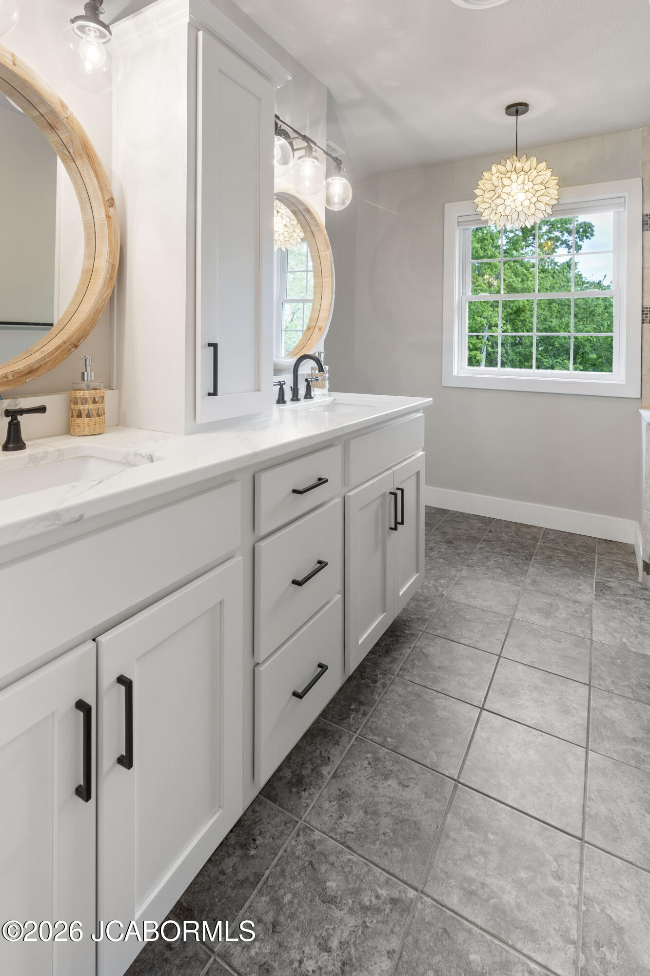 732 Hobbs Road Jefferson City, MO 65109 - Photo 18 of 42 A7_08478