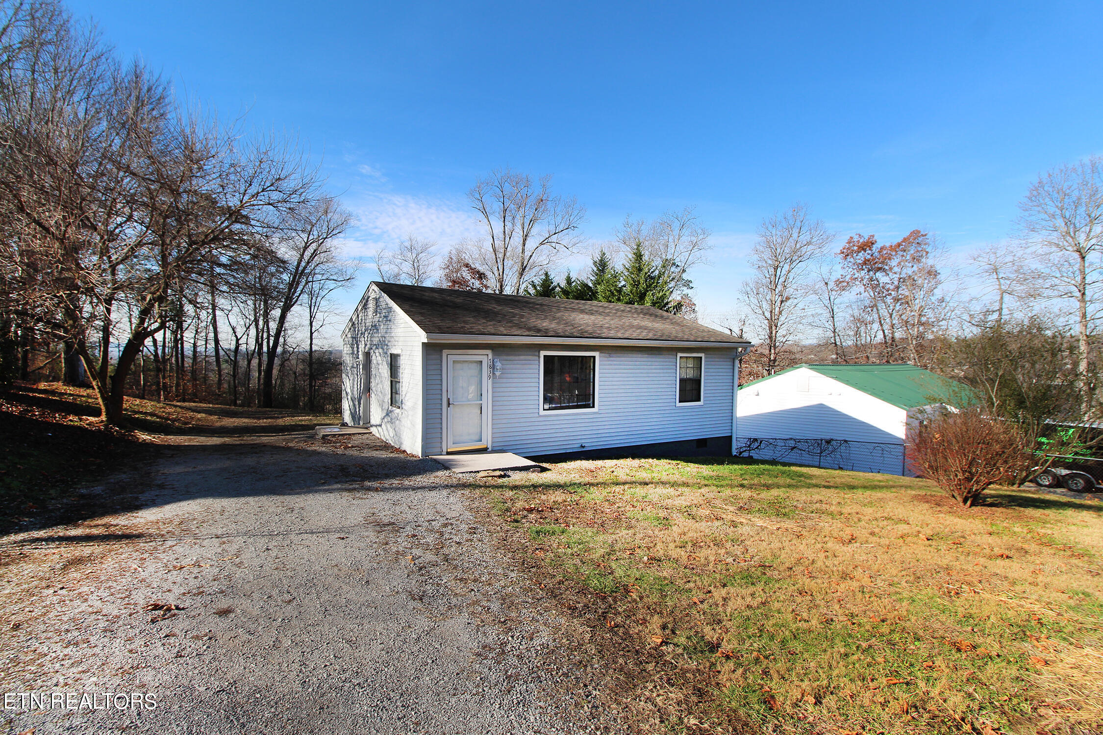 7839 Fersner Road Powell, TN 37849 - Photo 2 of 19 Front