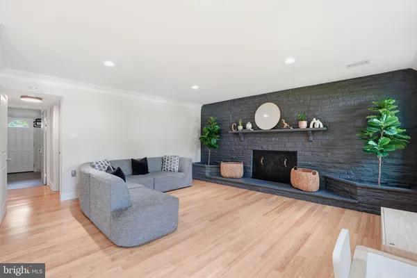 $4,800 | 510 Moat Way, Fort Washington, MD 20744