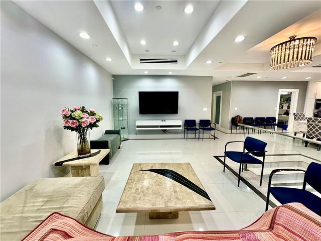 $9,850 | 3060 Hollywell Place, Glendale, CA 91206