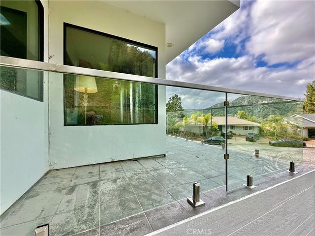 $9,850 | 3060 Hollywell Place, Glendale, CA 91206