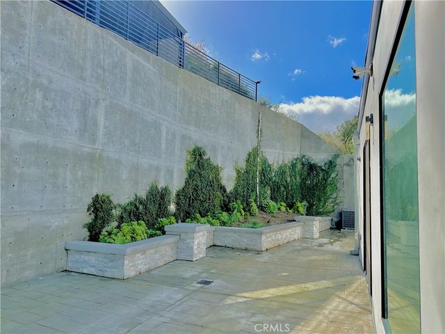 $9,850 | 3060 Hollywell Place, Glendale, CA 91206