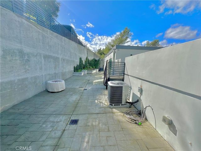 $9,850 | 3060 Hollywell Place, Glendale, CA 91206