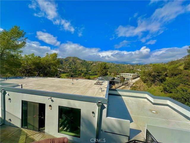 $9,850 | 3060 Hollywell Place, Glendale, CA 91206