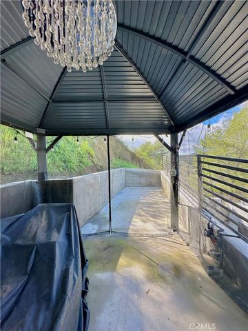 $9,850 | 3060 Hollywell Place, Glendale, CA 91206