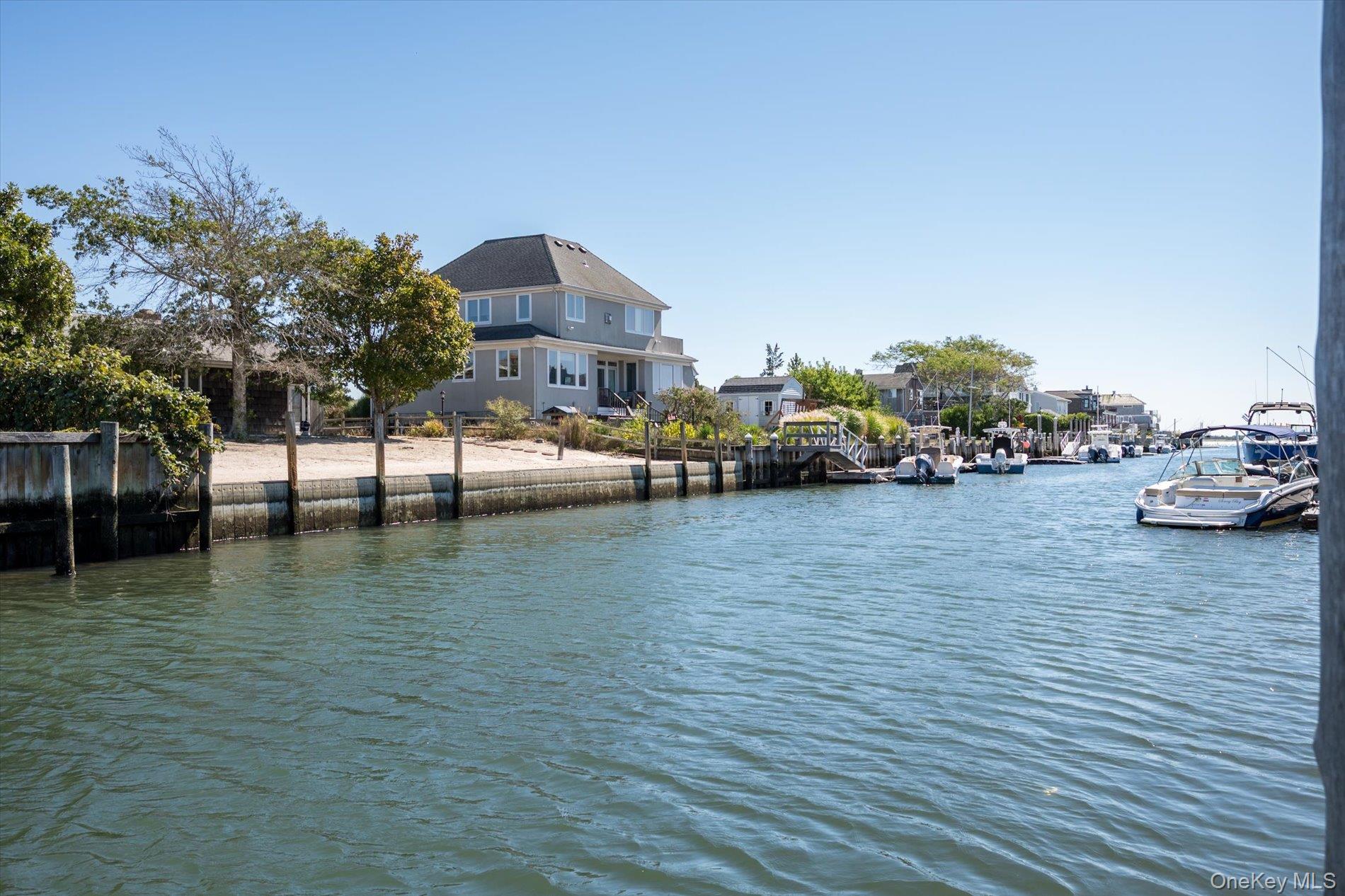 19 Marlin Road East Quogue, NY 11942 - Photo 6 of 42