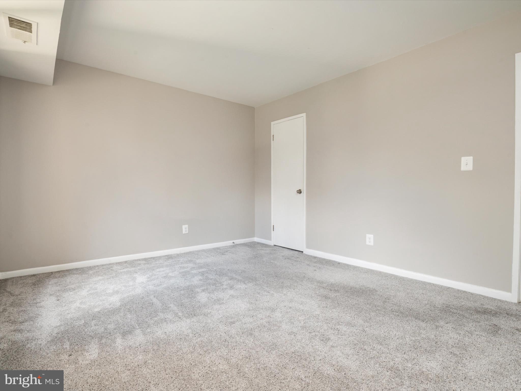 9639 White Acre Road, Unit B1 Columbia, MD 21045 - Photo 16 of 23 a view of an empty room
