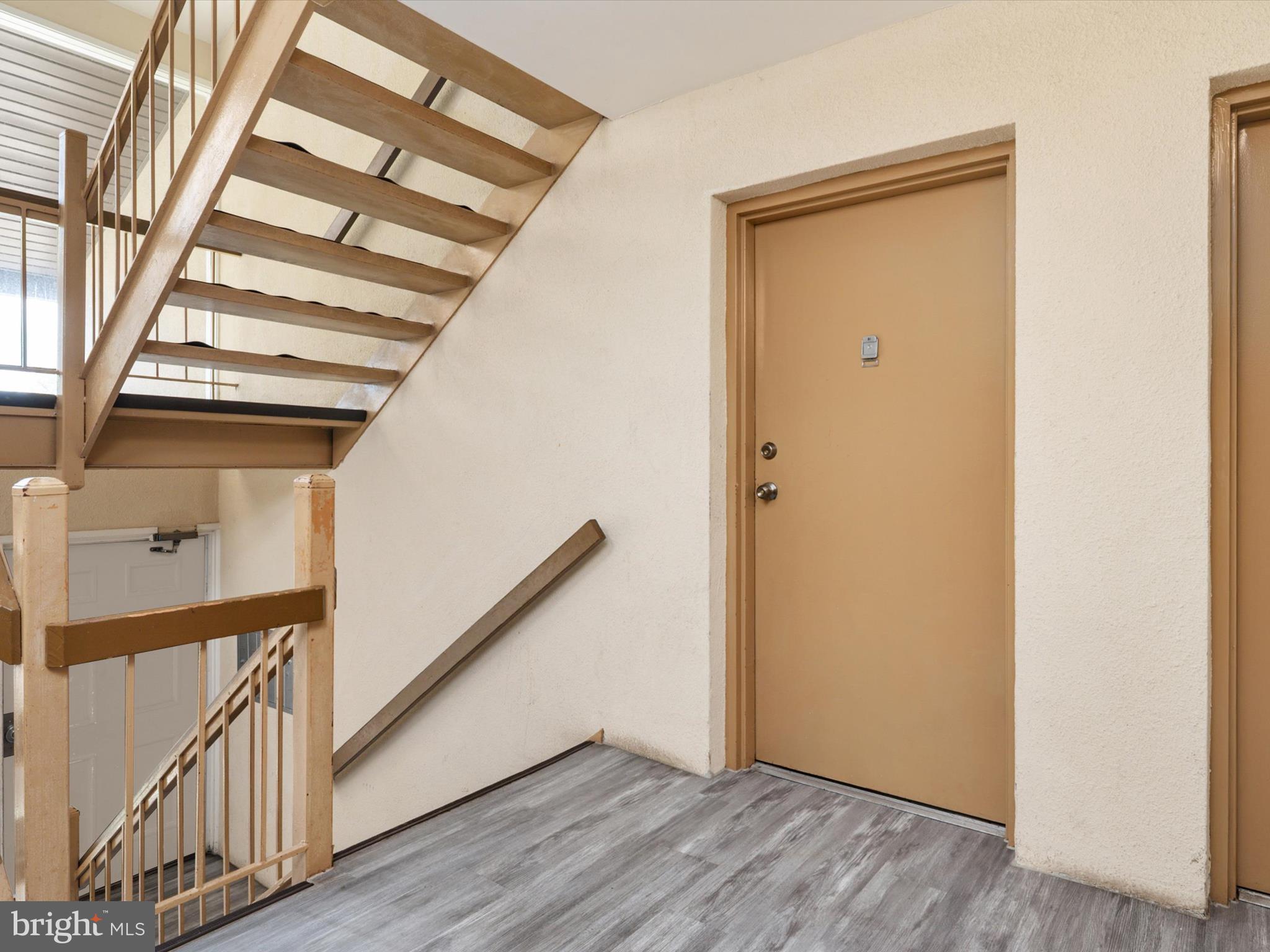9639 White Acre Road, Unit B1 Columbia, MD 21045 - Photo 23 of 23 a view of an entryway