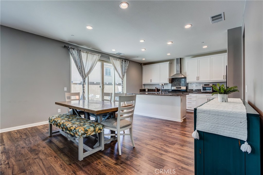 571 East Alru Street Rialto, CA 92376 - Photo 13 of 50