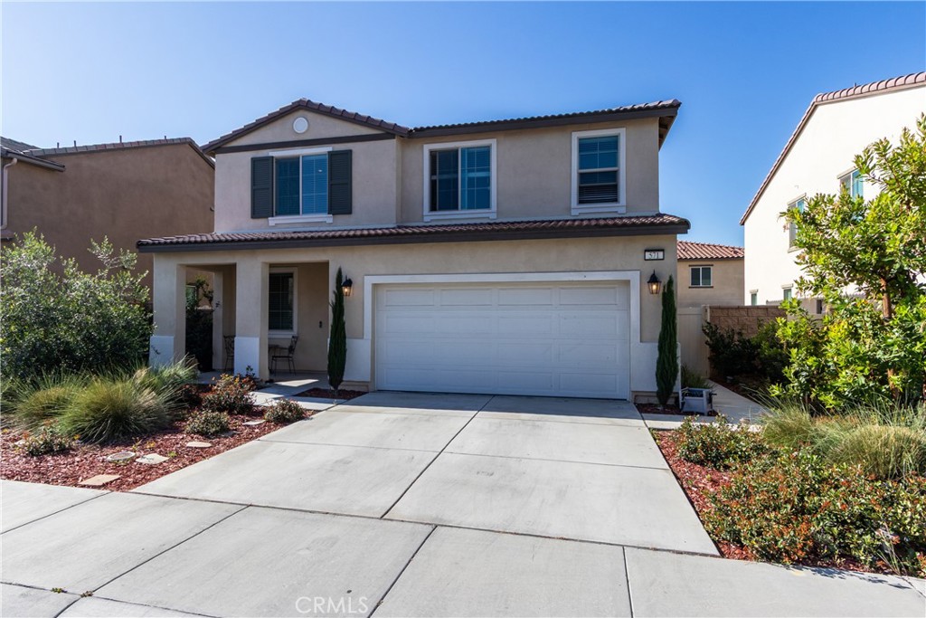 571 East Alru Street Rialto, CA 92376 - Photo 4 of 50