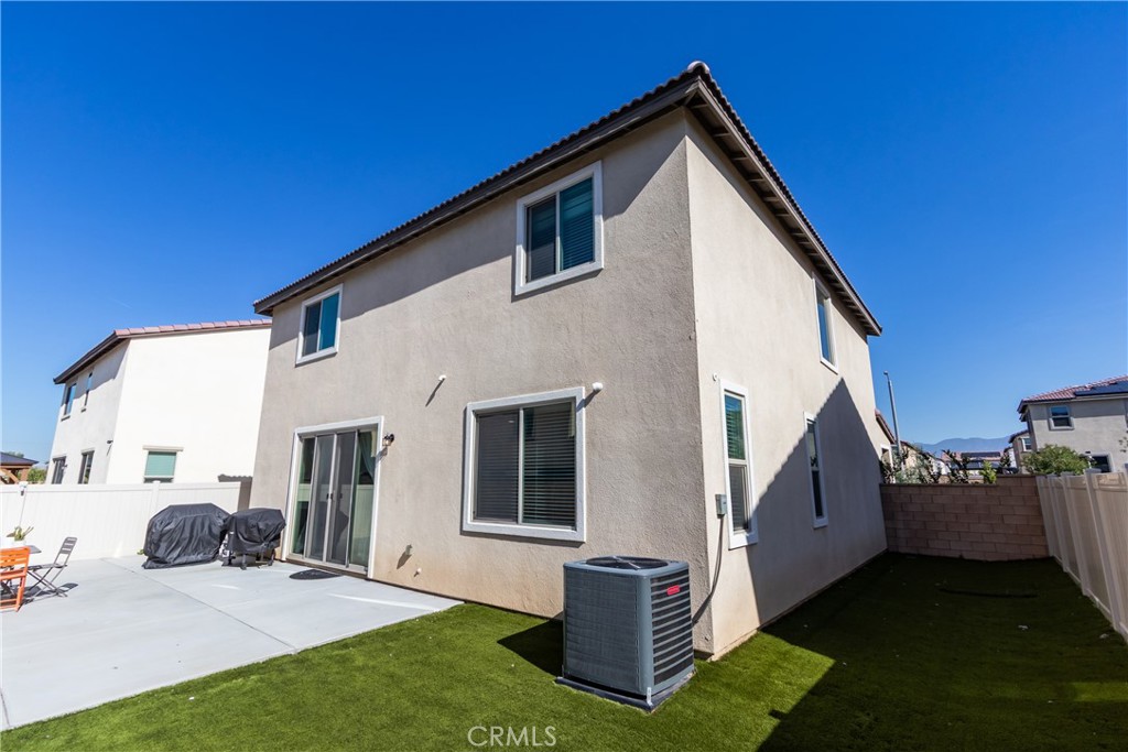 571 East Alru Street Rialto, CA 92376 - Photo 45 of 50