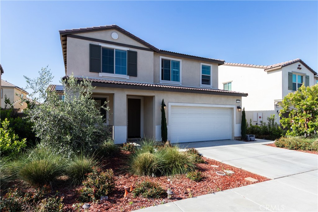 571 East Alru Street Rialto, CA 92376 - Photo 5 of 50