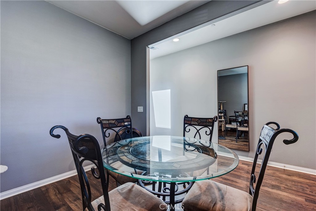 571 East Alru Street Rialto, CA 92376 - Photo 10 of 50