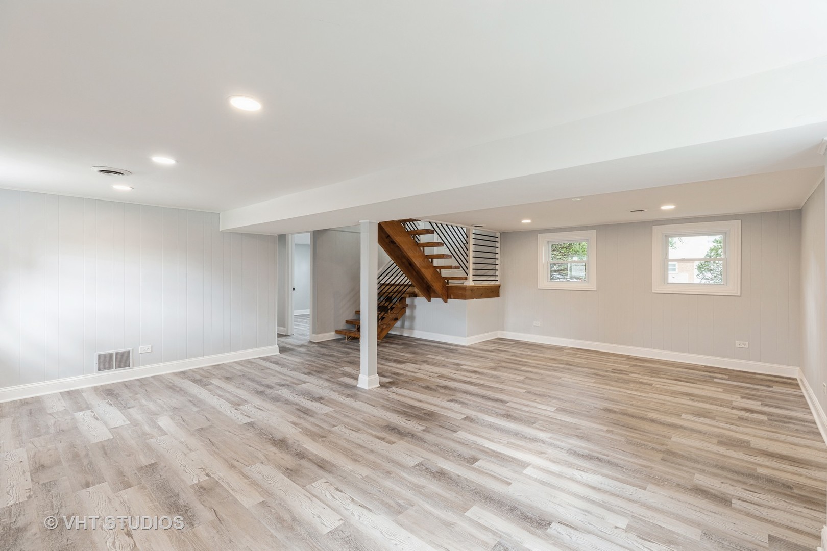 5657 Dover Road Oak Forest, IL 60452 - Photo 16 of 20 a view of empty room with wooden floor and window