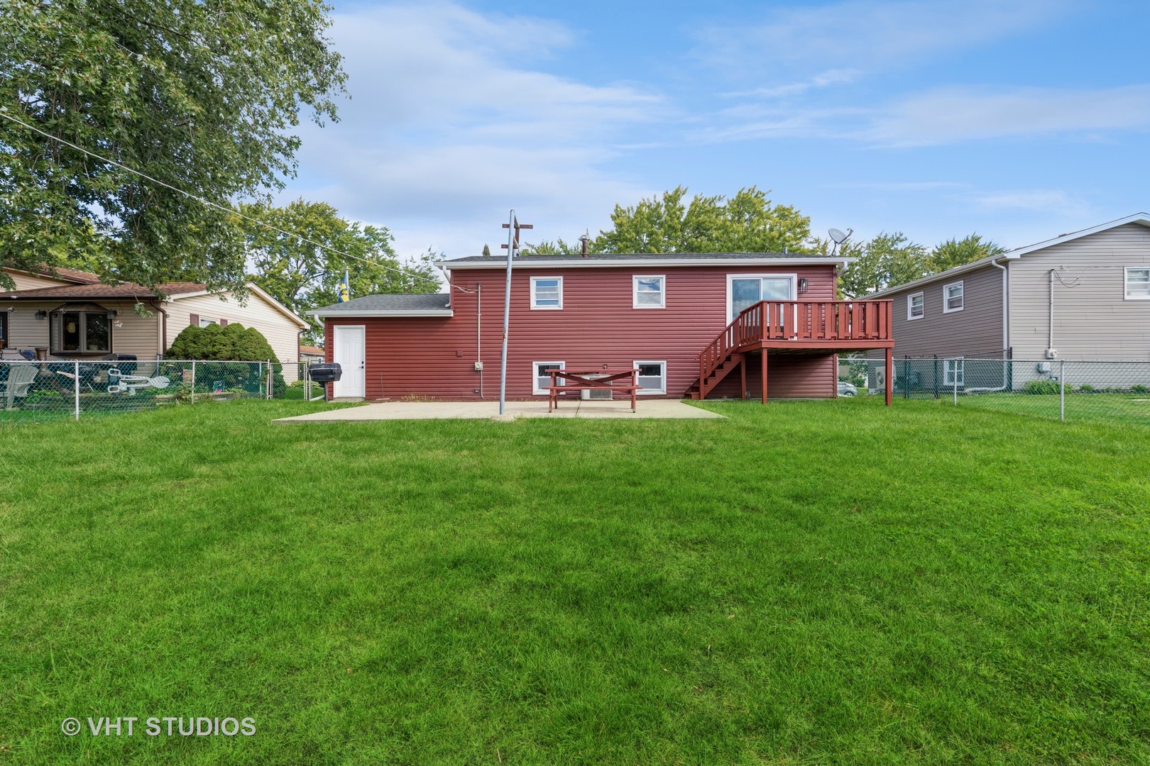 5657 Dover Road Oak Forest, IL 60452 - Photo 20 of 20 a view of a house with a yard