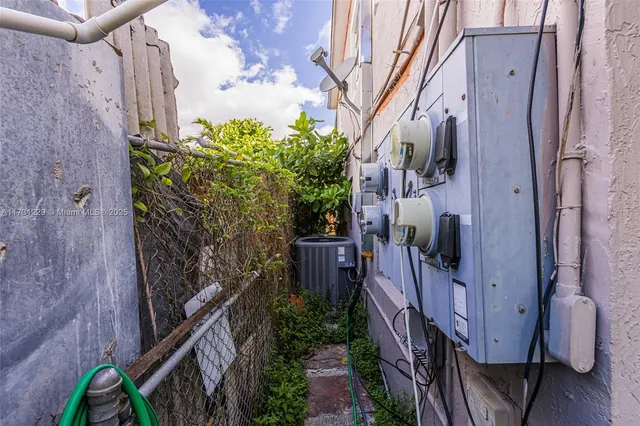 $1,350,000 | 1865 Northwest 16th Street, Miami, FL 33125