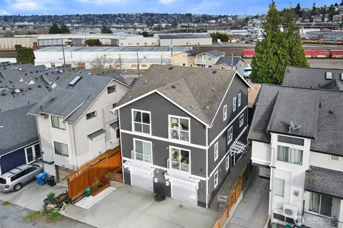 $705,000 | 3435 21st Avenue West, Unit A, Seattle, WA 98199