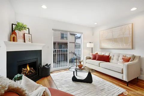 $705,000 | 3435 21st Avenue West, Unit A, Seattle, WA 98199