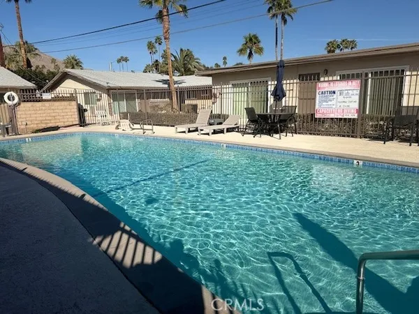 $1,395 | 685 East Vista Chino, Unit G, Palm Springs, CA 92262