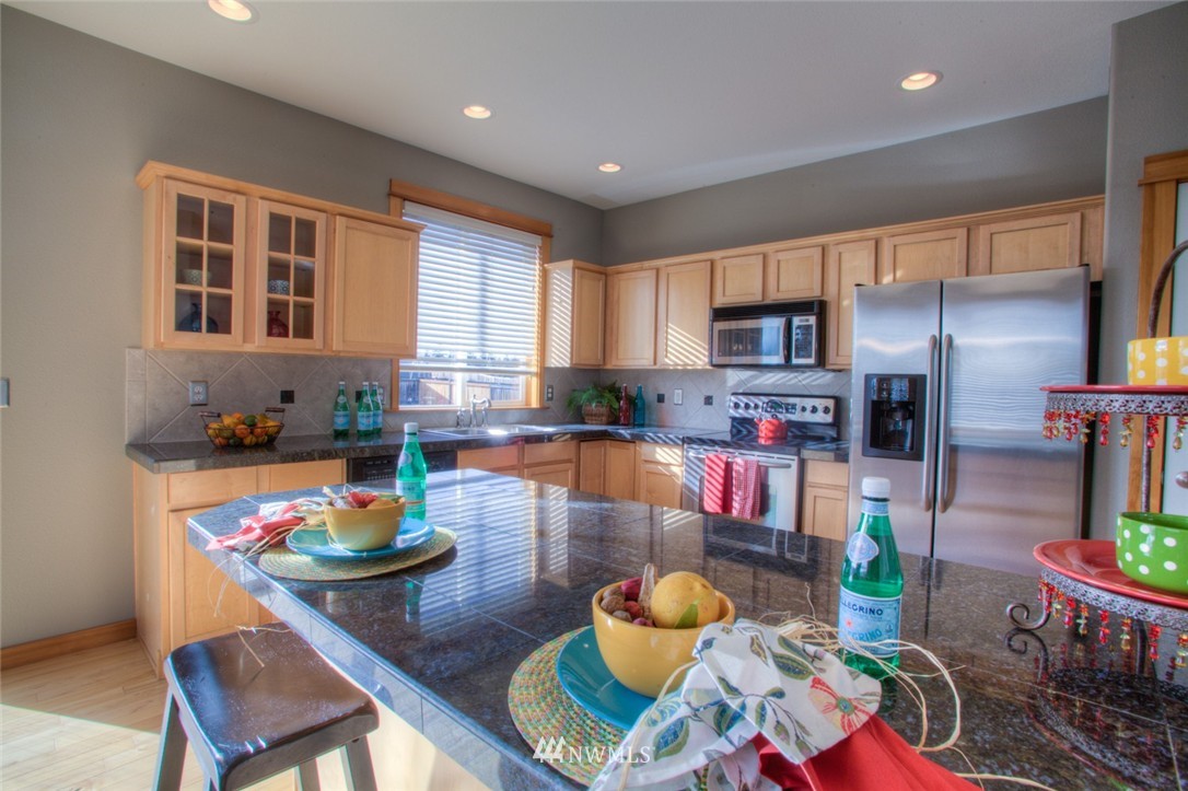 9663 Phillips Road Southeast Port Orchard, WA 98367 - Photo 11 of 25 Gallery Image 11