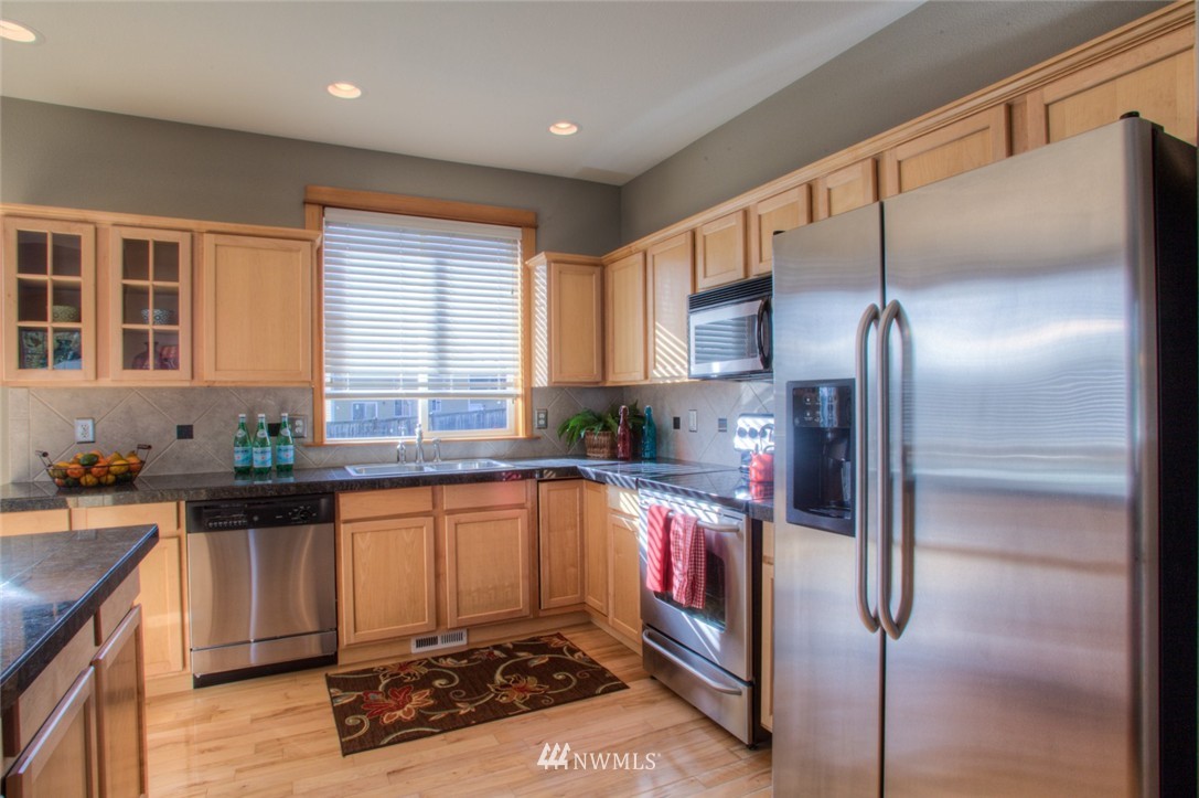 9663 Phillips Road Southeast Port Orchard, WA 98367 - Photo 14 of 25 Gallery Image 14