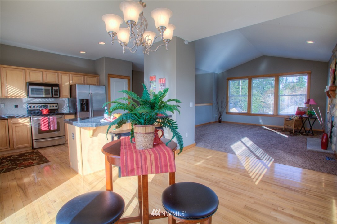 9663 Phillips Road Southeast Port Orchard, WA 98367 - Photo 9 of 25 Gallery Image 9