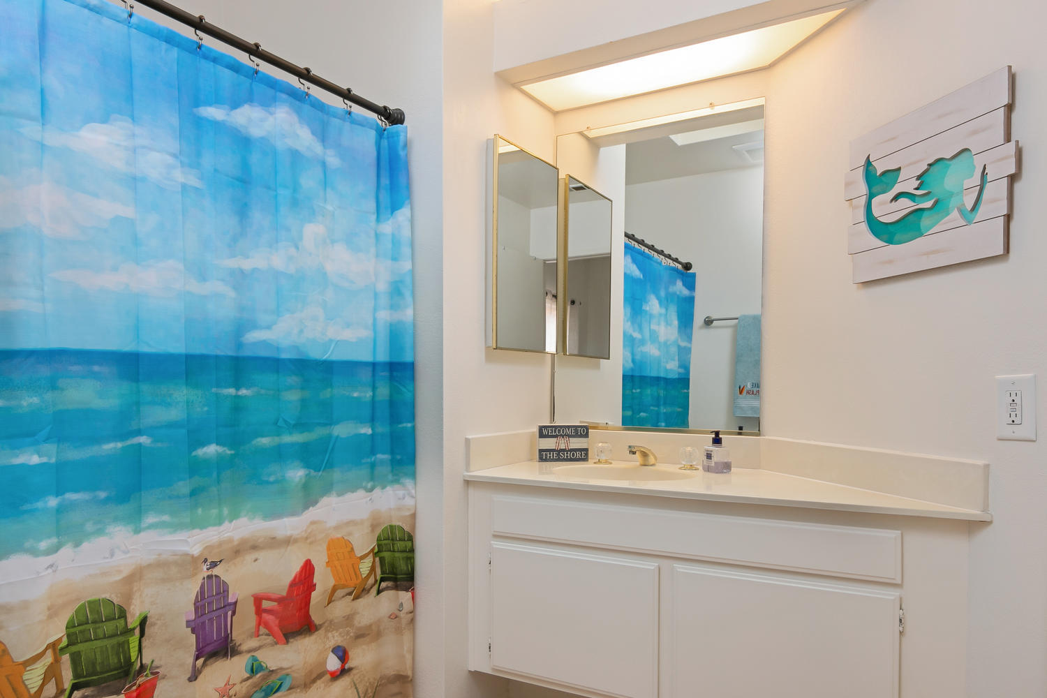 7102 Phelps Road Goleta, CA 93117 - Photo 24 of 31 7102 Phelps Rd-024-007-Bathroom-MLS_Size