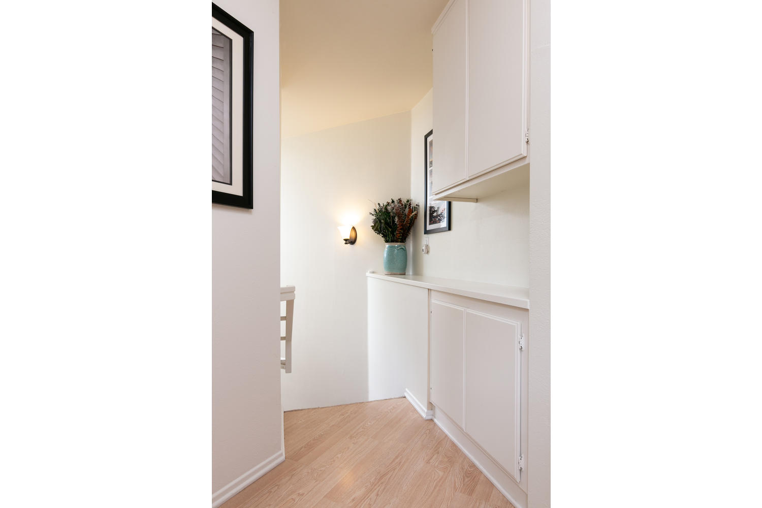 7102 Phelps Road Goleta, CA 93117 - Photo 26 of 31 7102 Phelps Rd-026-001-Upper Landing-MLS