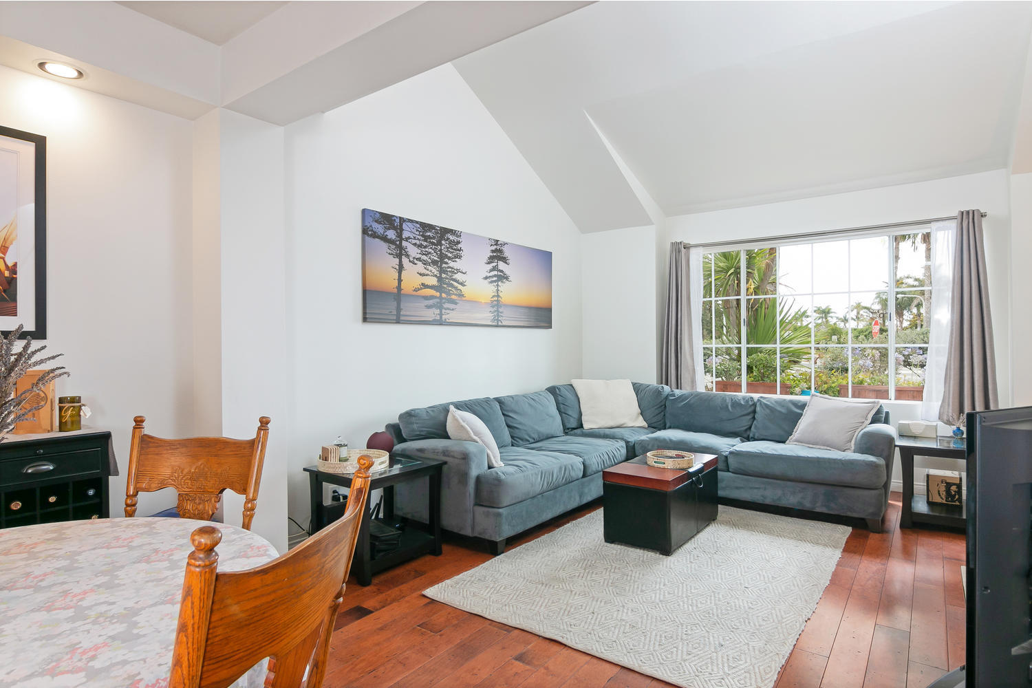 7102 Phelps Road Goleta, CA 93117 - Photo 6 of 31 7102 Phelps Rd-006-020-Living Room-MLS_S