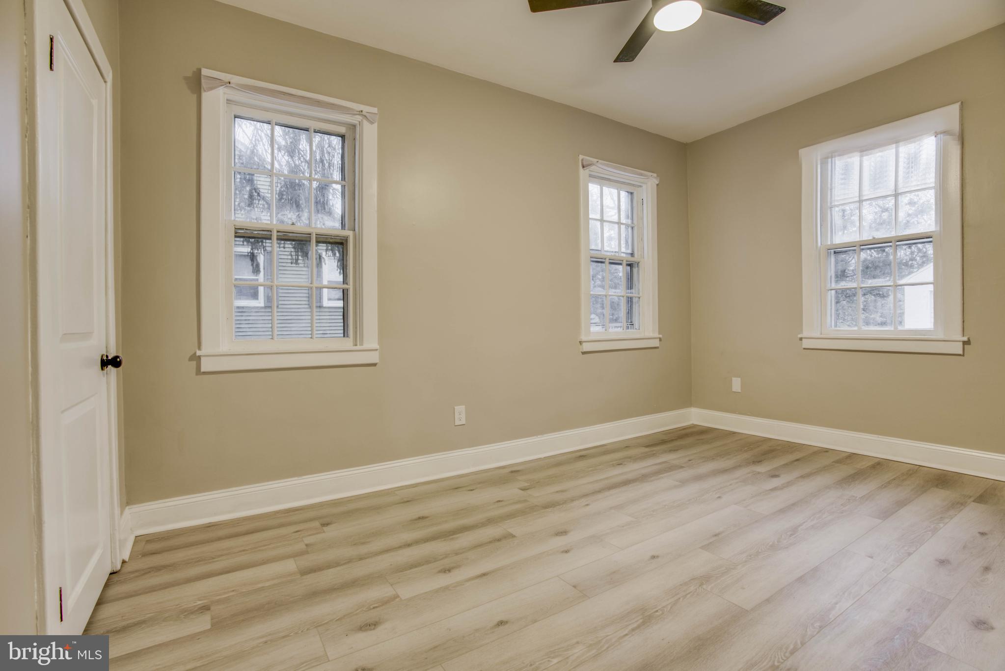 6505 Sherwood Road Baltimore, MD 21239 - Photo 24 of 58