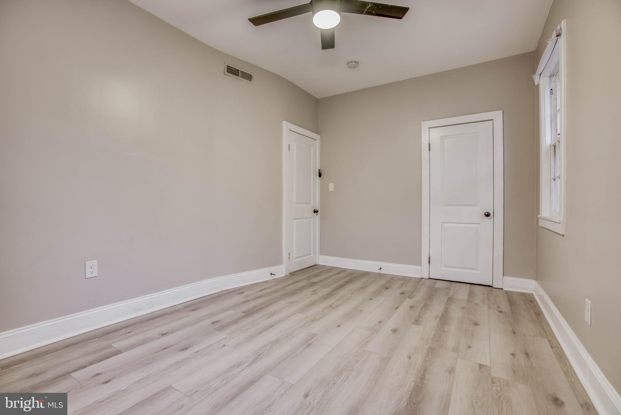 6505 Sherwood Road Baltimore, MD 21239 - Photo 25 of 58